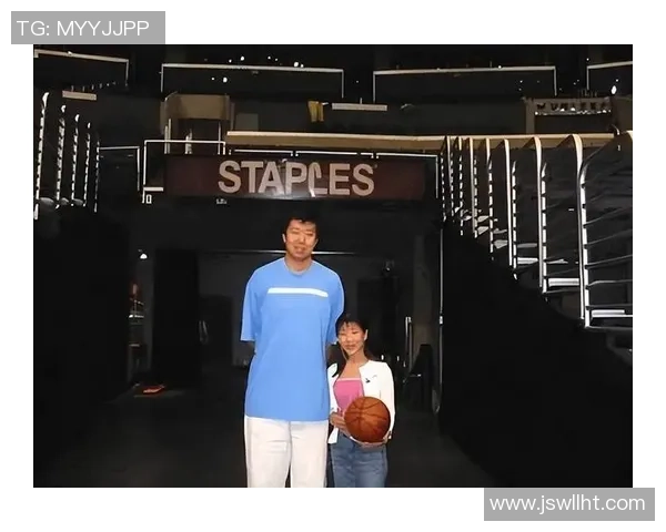 姚明加索尔王治郅三位篮球巨星的传奇故事与时代影响力探讨