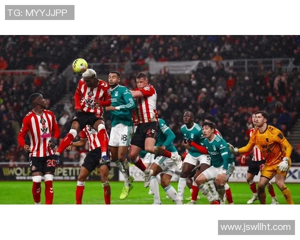 友谊赛曼城与拜仁激战成平局红牌事件引发全场热议