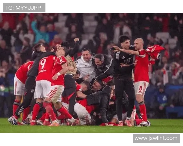 欧冠激战本菲卡与曼联互交白卷补时进球引发全场狂欢集锦回顾