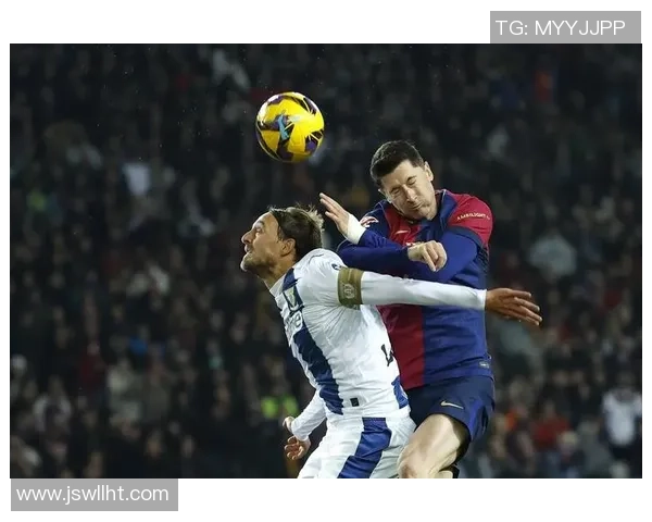 世界杯精彩对决阿森纳与巴黎圣日耳曼握手言和引发全场热议