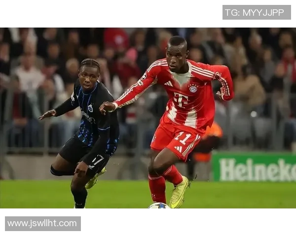 英超精彩对决里昂逆转拜仁帽子戏法引发争议判罚热议 英超精彩对决里昂逆转拜仁帽子戏法引发争议判罚热议